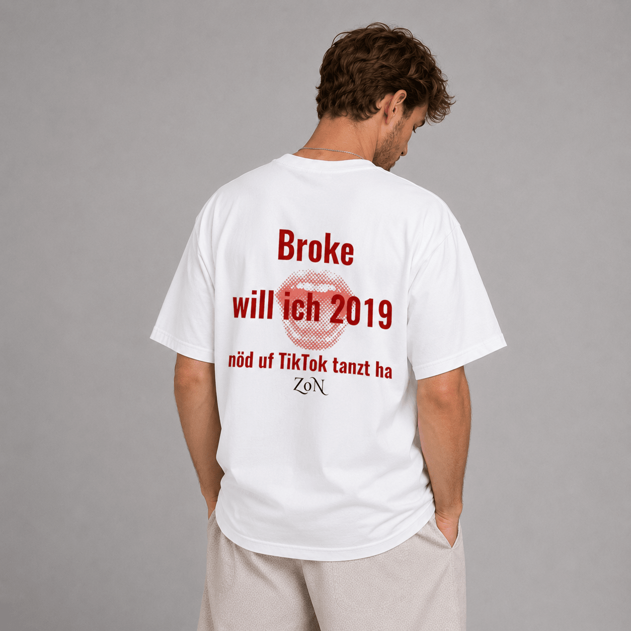Broke willi nöd uf TikTok tanzt ha - Streetwear T-Shirt T-shirt - ZoN